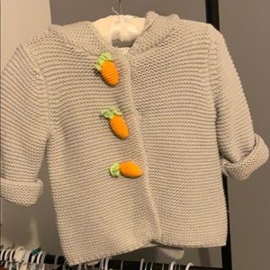 COPY - COPY - Bunny baby sweater like new